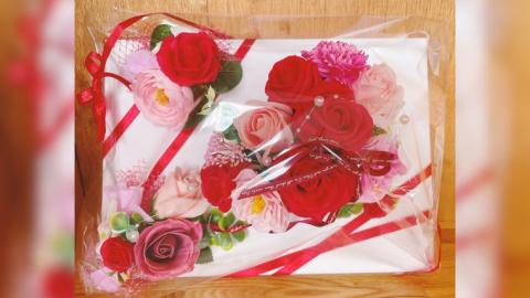 壁掛けシャボンフラワーL フラワーギフト 贈り物 ギフト 誕生日 プレゼント 石鹸素材 枯れないお花 [DP008sa]