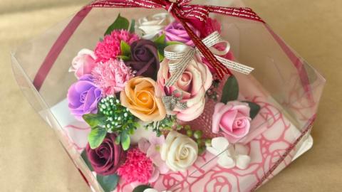 シャボンフラワー L 陶器のフラワーポット フラワーギフト 贈り物 ギフト 誕生日 プレゼント 石鹸素材 枯れないお花 [DP003sa]