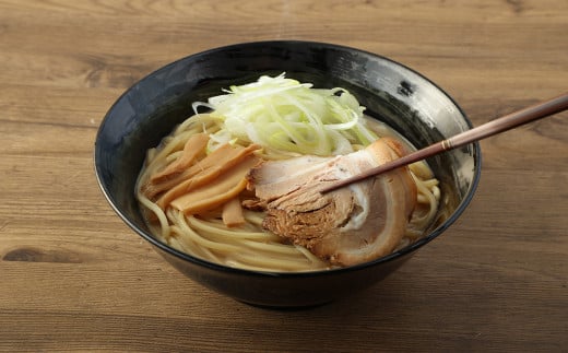 東京食堂の自家製豚骨醤油 ラーメン 4人前 とんこつ しょうゆ 拉麺 瞬間冷凍