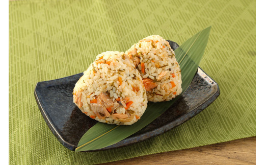 【北海道産原料使用】秋鮭の炊き込みご飯の素 220g(2合用)×8回分 秋鮭 鮭 しゃけ 魚貝 海鮮 炊き込みごはん ごはん ご飯 おにぎり 調理 時短