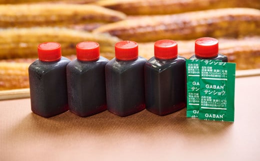 【3ヶ月定期便】 蒲焼きうなぎ 4尾 （国産） ／ 鰻 うなぎ ウナギ 蒲焼き 蒲焼 うなぎの蒲焼 鰻の蒲焼き たれ付き 自家製たれ 山椒 冷蔵 国産