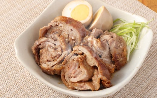 【3ヶ月定期便】 豚肉 切り落とし 約3kg(約300g×10パック)×3回 合計 約9kg 豚 肉 じごいもの豚 定期便 茨城県 神栖市