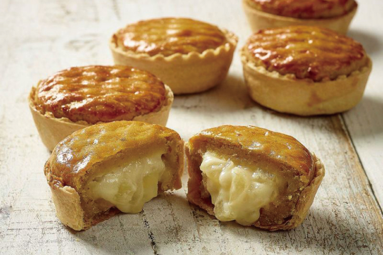 【12ヶ月定期便】らぽっぽファーム【工場直送】窯出しポテトアップルパイ（4個入）|りんごパイ 焼き菓子ギフト さつまいもスイーツ ご褒美 お菓子 内祝 健康 おやつ（CQ-78）