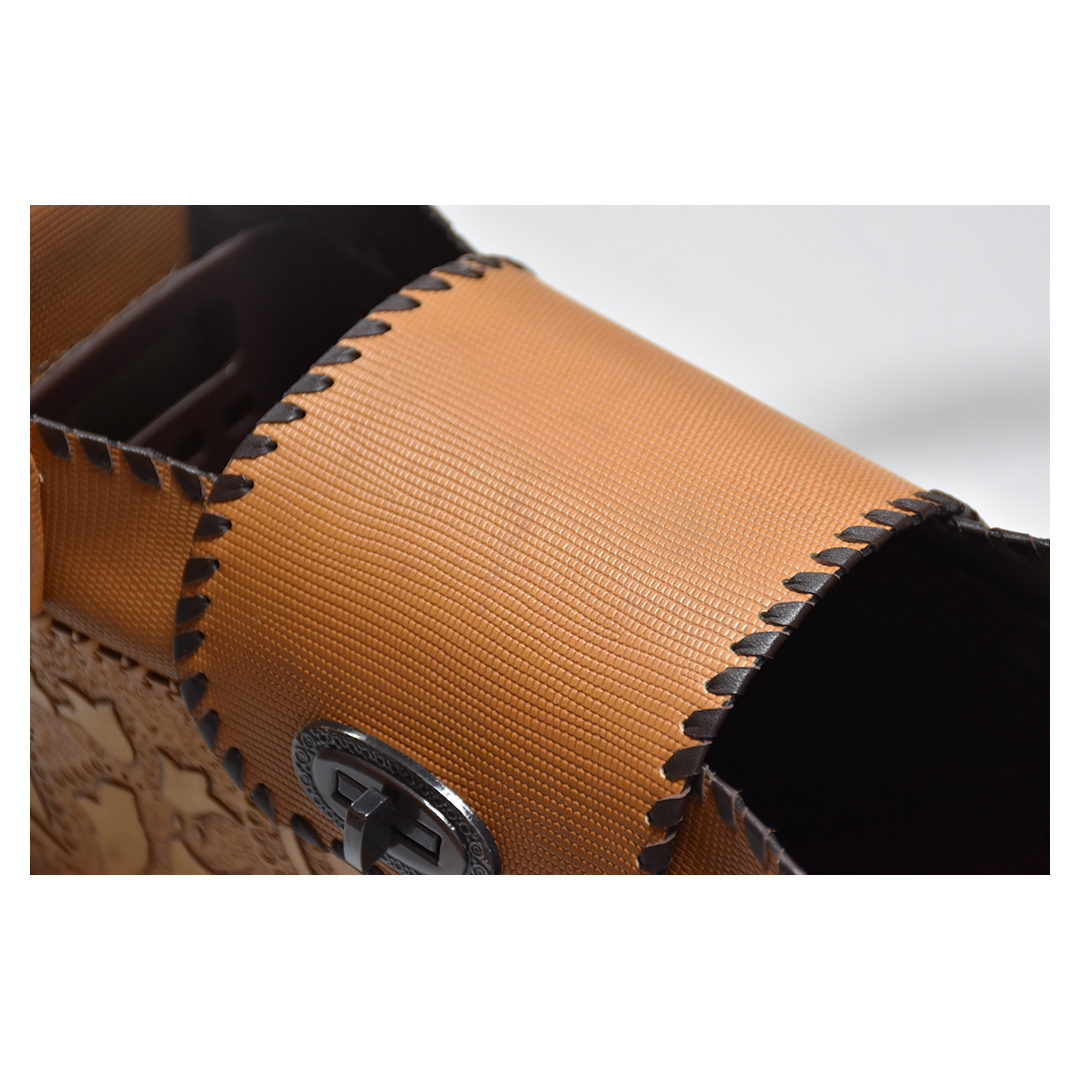 【 限定 1品 】【 ハンドメイド 】牛革使用 ハンドバッグ 革