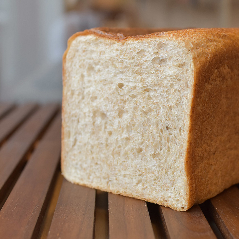 【数量限定】全粒粉食パン1本（３斤分）【国産小麦粉、国