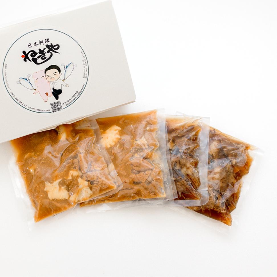 「日本料理ねぎしや」 煮込みメニュー 2品セット （ 豚もつ