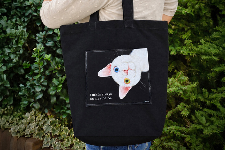 猫トートバッグ RIKA 愛猫 オッドアイ オリジナルイラストプレゼント ギフト カーキ ブラック かわいい 可愛い オシャレ おしゃれ お祝い 誕生日 ねこ ネコ 雑貨 ３６E