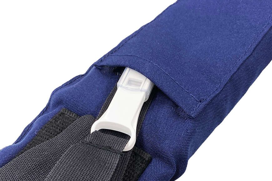 EVACKiDS 避難くん 介助用おんぶひも ネイビー 避難用 緊急 災害用 介護 防災用品 防炎 大人用 衝撃吸収 リフレクター ホイッスル 収納袋 74-CD