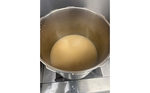 639 常陸牛 牛すじ ボイル 250g×4パック（スープ500g付き）【茨城町農業公社】