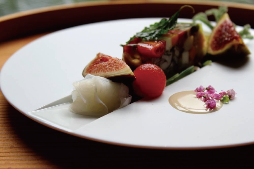 六雁 お食事券 シェフおすすめコース １名分 特別大洗コース 日本料理 銀座 食事券