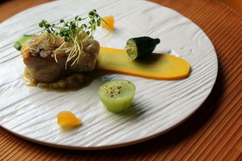 六雁 お食事券 シェフおすすめコース ２名分 特別大洗コース 日本料理 銀座 ペア ペア食事券