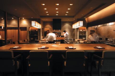 六雁 お食事券 シェフおすすめコース ２名分 特別大洗コース 日本料理 銀座 ペア ペア食事券