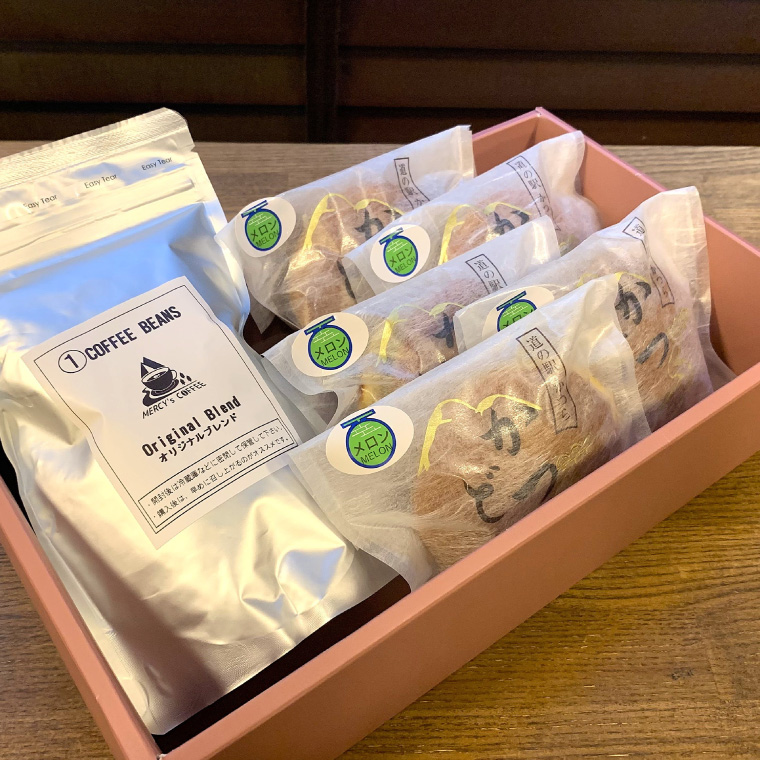 珈琲豆とかつどら5個セット【季節の果物】(AF072)