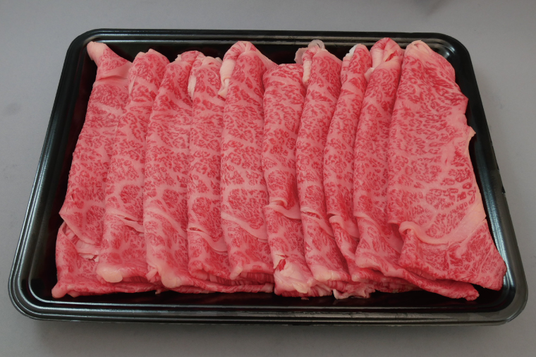 黒毛和牛「常陸牛」肩ロース部位 すき焼き用 約680ｇ【ブランド牛 牛肉 黒毛和牛 ひたちぎゅう 良質 霜降り 冷凍 茨城県 阿見町】（03-06）