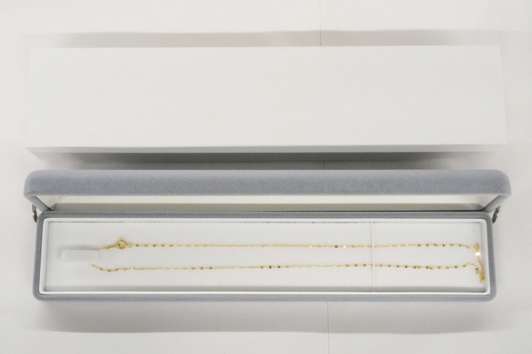 ペタルネックレス K18【ネックレス アクセサリー 金 ゴールド おしゃれ 記念日 プレゼント 贈り物 母の日 バレンタイン クリスマス ホワイトデー 国産】（36-08-1）