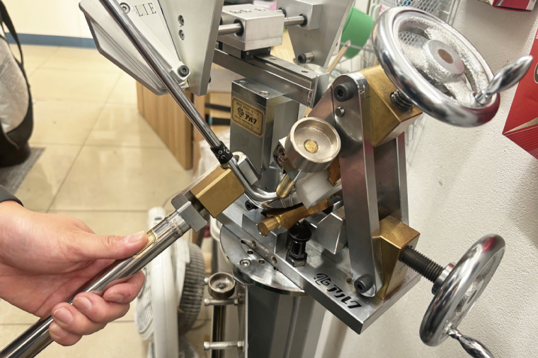 グリップ交換、リシャフト、その他リペア工賃（1万円分）｜商品券 RISE GOLF ゴルフ ごるふ 修理 ゴルフクラブ シャフト 補修 調整 （102-01）