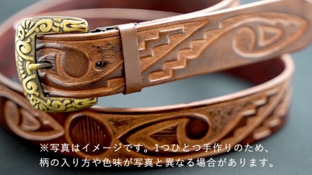 【 数量限定 】 牛革ベルト （インディアン（鷲の羽）模様・焦茶かすれ染め） 【太さ35mm、厚さ3.7mm、長さ130cm】 牛革 牛 革 皮 ベルト 手作り ハンドメイド [BE018ya-L] インディアン（鷲の羽）模様・焦茶かすれ染め(35mm) Lサイズ