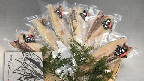 【茨城県共通返礼品／神栖市】 大トロ さば文化干し （1枚 真空 × 6パック ） さば サバ 干物 塩 文化干し 食欲の秋 [CJ001ya]