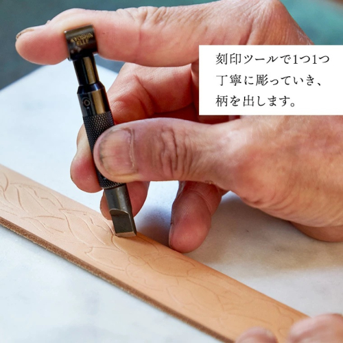 牛革ノートパソコンケース 14インチ（鳳凰鳥模様・アメリカンオイル革 / 黒・茶色 ）【縦35cm、横26.5cm】牛革 革 パソコンケース 手作り ハンドメイド [BE066ya] 鳳凰鳥模様・アメリカンオイル革 / 黒・茶色 14インチ【縦 35cm / 横 26.5㎝】