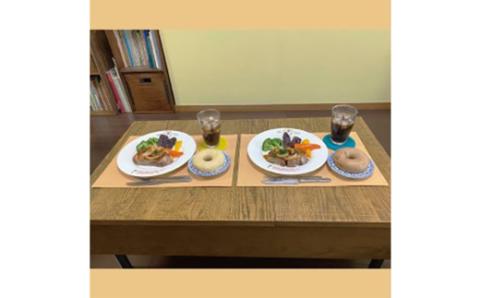 抗菌機能付き！レザーランチョンマット FNLM1-BE (ベージュ) 2枚セット - レザー ビニールレザー 革 ランチョンマット ベージュ 抗菌 防汚 耐アルコール 職人 こだわり 食卓 限定 茨城県 五霞町 ベージュ