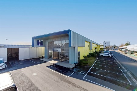 マルチスツール WS235W-VWH (ホワイト) - レザー ビニールレザー 革 マルチ スツール 椅子 イス 学習用 コンパクト 抗菌 耐アルコール 防汚 ホワイト  茨城県 五霞町 ホワイト