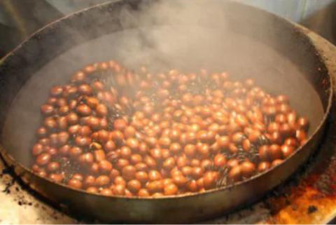 天津甘栗 化粧箱入り 5～6人前【 甘栗 殻付き 焼き栗 ギフト お土産 お菓子 栃木県 宇都宮市 】◇