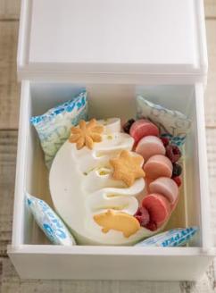 <栃木県/Vivo>ベリーミルクのジェラートケーキ(アイスケーキ) ※北海道・沖縄・離島・九州・山口県への配送不可