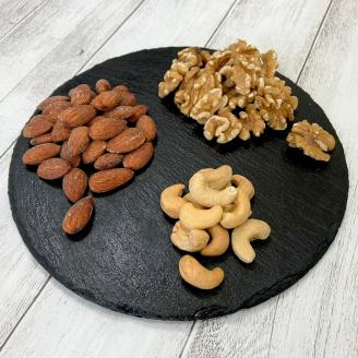 アーモンド多めの3種の素焼きミックスナッツ 1.4kg(700g×2袋) 素焼き チャック付き 健康 美容 直火焙煎 煎りたて うさぎや くるみ アーモンド カシューナッツ