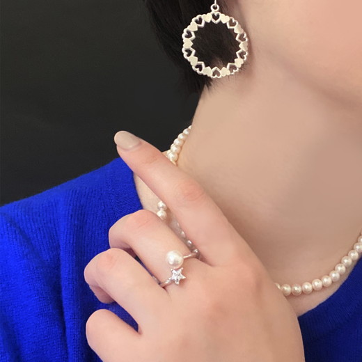 ハートのサークルピアス/One love