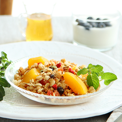 カルビー　フルグラ　糖質オフ　550g×3個 | シリアル フルーツ グラノーラ 朝食 朝ごはん 健康 置き換え 食物繊維 鉄分 ビタミン 減塩 低糖質 ロカボ  栄養補助 非常食 常備食 保存食 人気 子供 おやつ