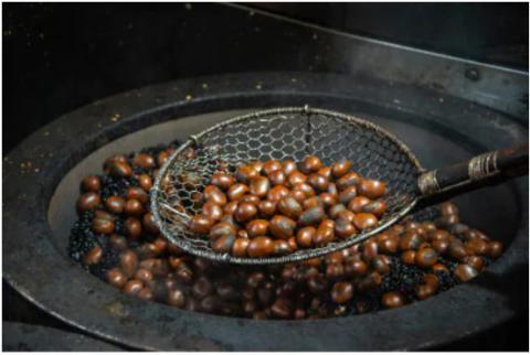 天津甘栗 化粧箱入り 5～6人前【 甘栗 殻付き 焼き栗 ギフト お土産 お菓子 栃木県 宇都宮市 】◇