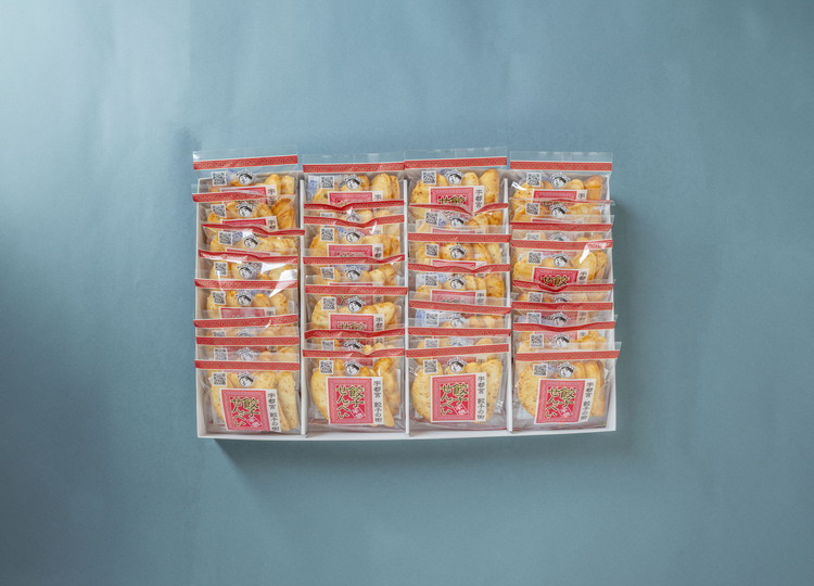 手焼き 餃子せんべい 30袋 ◆ ｜ せんべい 煎餅 おせんべい 餃子 国産有機米 添加物不使用 本醸造醤油 大田原市産唐辛子 鹿沼のにら 国産の生にんにく