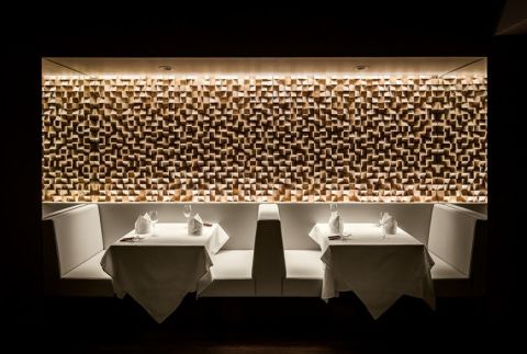 【南青山 中国料理フルコースとペアリング】足利みらい応援大使でソムリエ　エッセンスのオーナーシェフが腕を振るう「足利マール牛と足利野菜のフルコース＋お酒ペアリング」お食事券２名様 F7Z-689