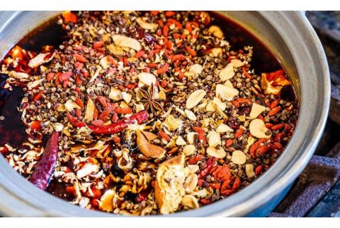 ＜あしかが輝き大使・薮崎シェフ＞ 名草生姜の麻辣火鍋 【濃縮タイプ】 2人前(355g)×3セット F7Z-180