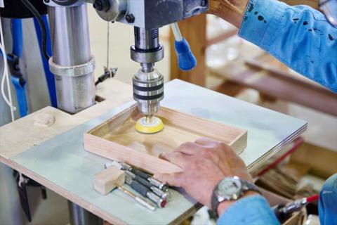 【シャーレ　メープル】持ち歩きにも便利な茶筒のような形状　国産　建彦木工　直径67mm×22mm【栃木県足利市】 F7Z-706