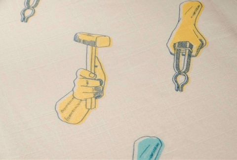 刀剣デザインハンカチ「TANTOU - 鍛刀 -」 F7Z-354