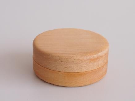 【小箱マカロン70サイズ　メープル】旋盤の「削る」技術を利用した小さな丸い箱　国産　建彦木工　直径70mm×30mm【栃木県足利市】 F7Z-702