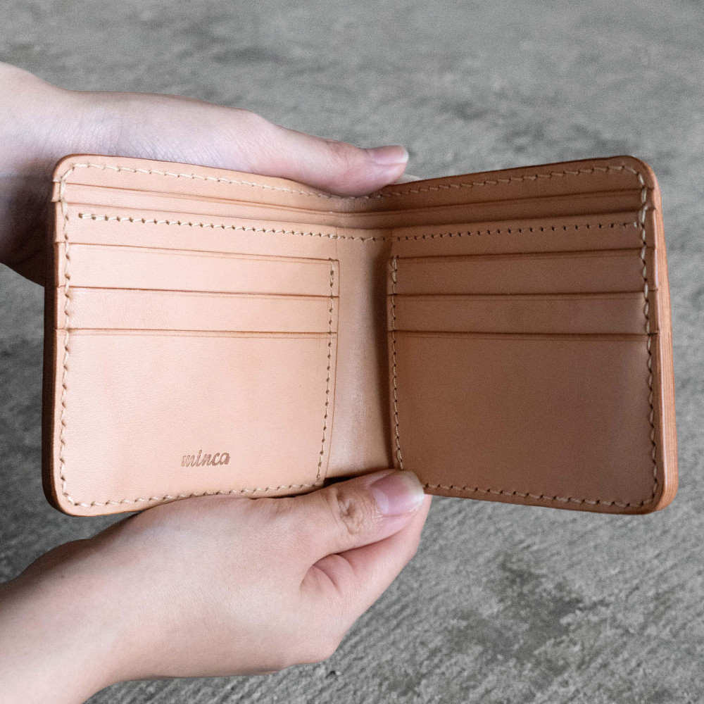 栃木レザー使用｜やわらか本革二つ折り財布｜Half wallet 02｜レッド｜minca（全6色）