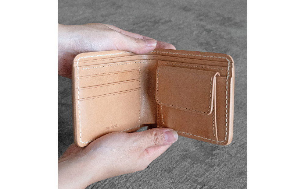 栃木レザー使用｜やわらか本革二つ折り財布｜Half wallet 02C｜オリーブ｜minca（全7色）
