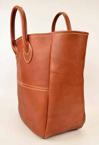 栃木レザー使用｜ソフトな手触り 本革 小さめトートバッグ｜Tote bag 03 M｜チョコ｜minca（全6色）