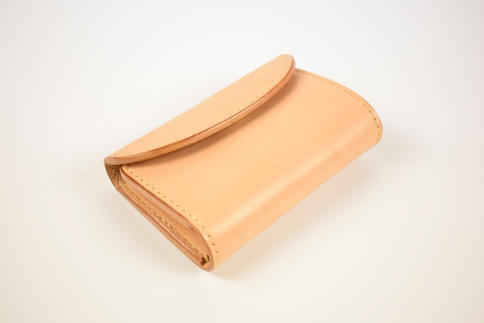 【minca】栃木レザーの三つ折り財布 ミドルサイズ ハンドステッチ滑らかな手触り/Middle wallet 01/タン(生成)　518【雑貨 ファッション 人気 おすすめ 】