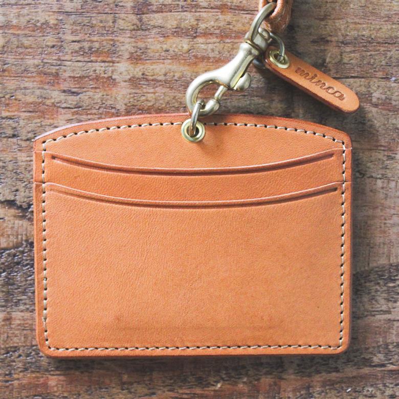 【minca】栃木レザーのストラップ付ヨコ型パスケース 定期入れ 職人の手仕事 パスホルダー02+ストラップS/キャメル　714【雑貨 日用品 人気 おすすめ 】