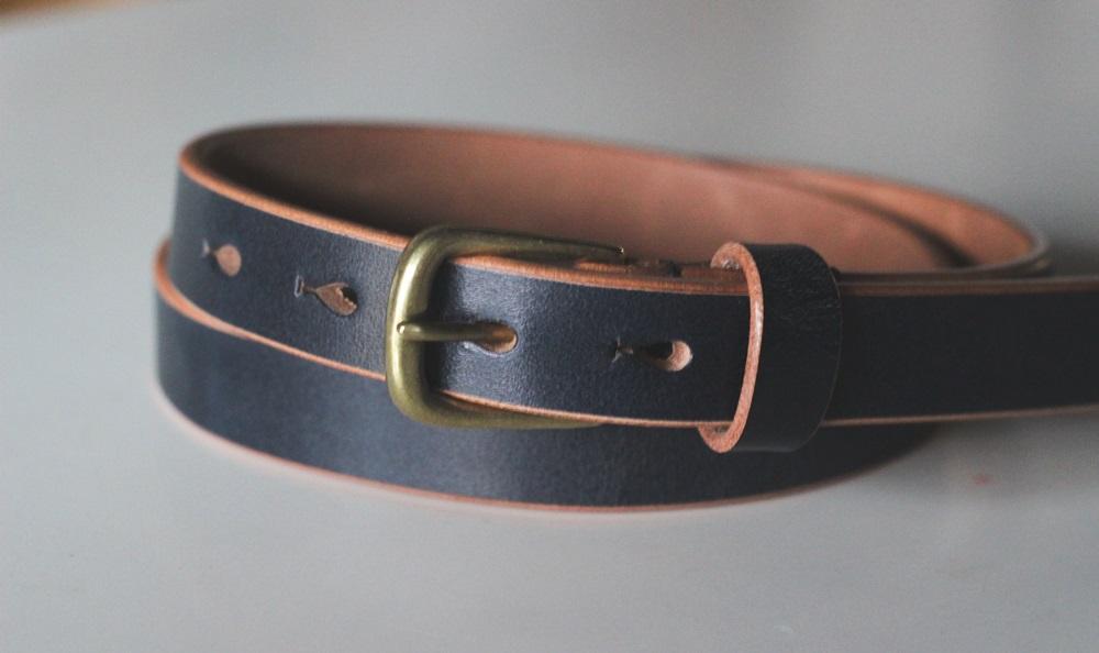 【minca】細幅20mmベルト/32インチ  栃木レザーの希少な「ハーネスレザー」使用の贅沢な1枚革のレザーベルト/ネイビー/HL-B04/NAVY　727【小物 ファッション 人気 おすすめ 】