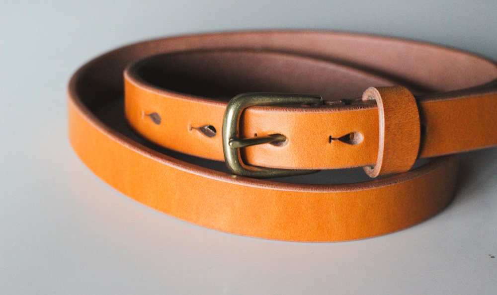 【minca】細幅20mmベルト/36インチ  栃木レザーの希少な「ハーネスレザー」使用の贅沢な1枚革のレザーベルト/キャメル/HL-B04/CAMEL【小物 ファッション 人気 おすすめ 】