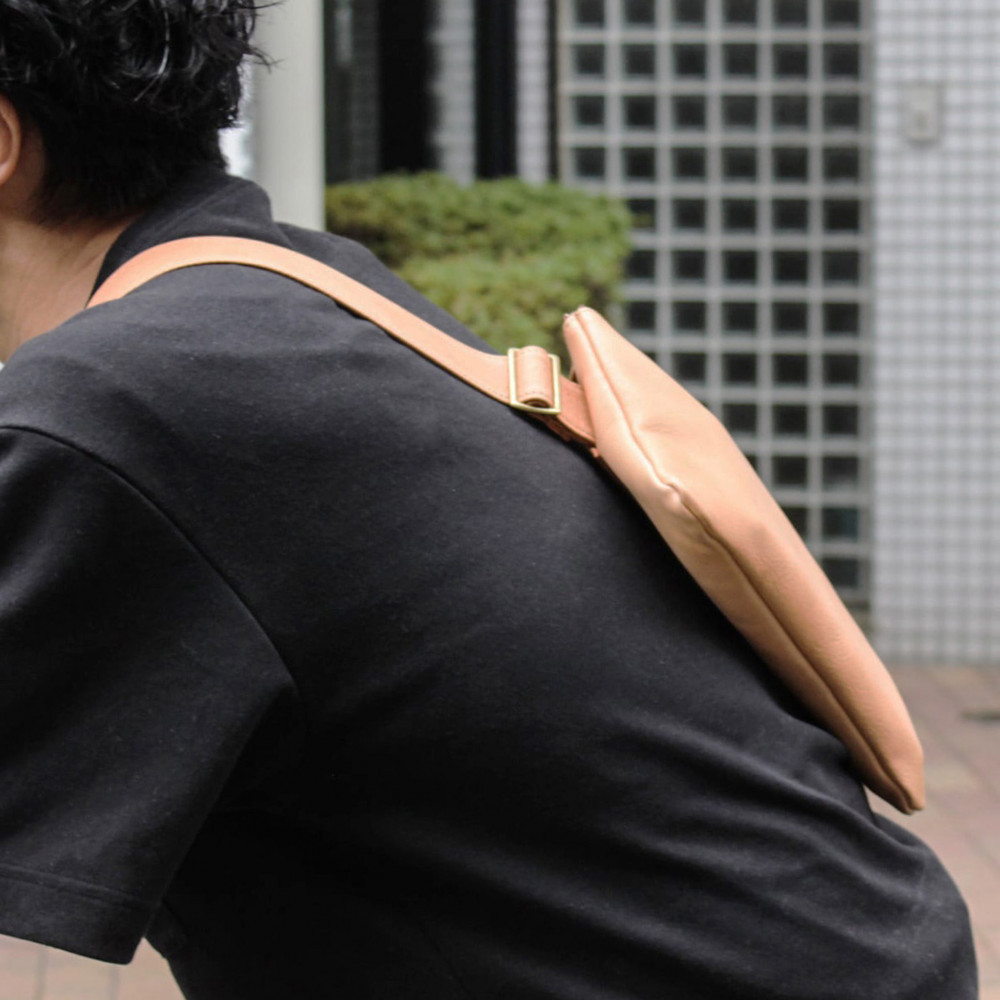 栃木レザー使用｜ソフトな手触り 本革 2way ボディーバッグ｜Body bag｜タン｜minca（全4色）