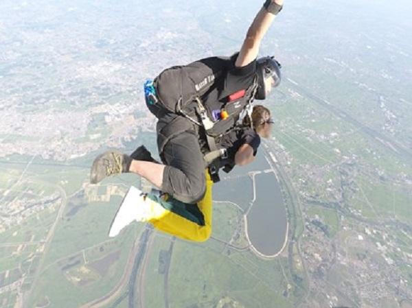 【撮影込み】体験スカイダイビング（10時の部限定）【券 人気 おすすめ 】