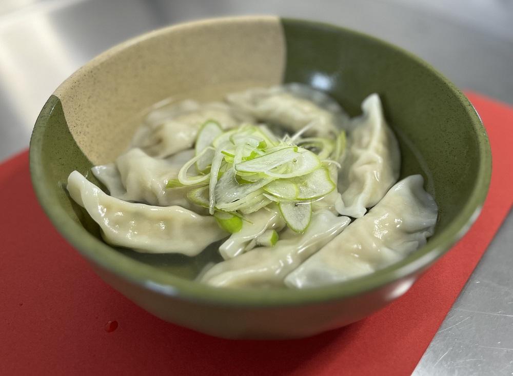 ガツンとニンニク肉ぎょうざ５０個入り【食品 加工食品 人気 おすすめ 】