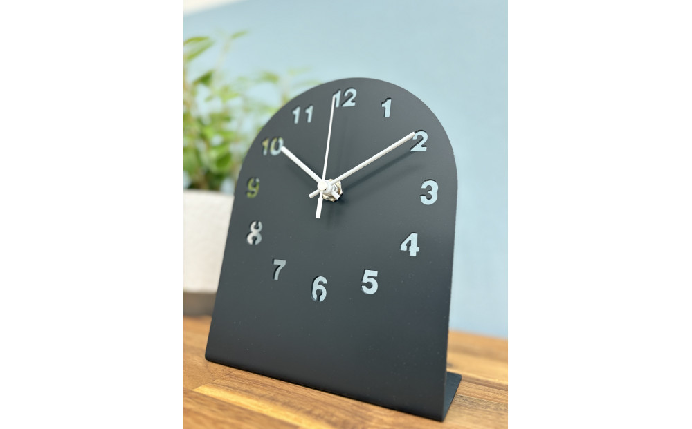 ステンレス 置き時計 ブラック インテリア モダン スタイリッシュ 時計【雑貨 日用品 人気 おすすめ 】