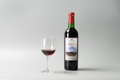 山雫ロッソ:地元産ぶどう100％の赤ワイン（720ml）【お酒 さけ 人気 おすすめ  ギフト】