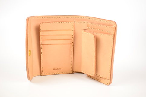 【minca】栃木レザーの三つ折り財布 ミドルサイズ ハンドステッチ滑らかな手触り/Middle wallet 01/ブルー　518【雑貨 ファッション 人気 おすすめ 】